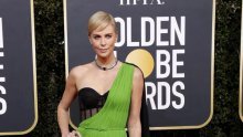 Charlize Theron rasplakala se na pozornici tijekom dodjele nagrada