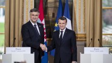 Macron nahvalio Plenkovićev francuski, dotaknuli su se bilateralnih odnosa, ali i Sjeverne Makedonije i Albanije