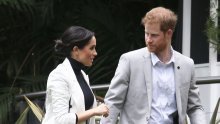 Još ništa od dogovora: Princ Harry do daljnjeg ostaje u Londonu, a čini se da se Meghan time ne zamara, ona u Kanadi nastavlja provoditi svoj naum