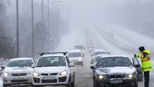 Autobus s učenicima iz Zagreba od jučer 'zarobljen' u Mađarskoj