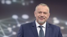 Zoran Šprajc: 'Petminutne vijesti na radiju sasvim su dovoljna doza informacija za život bez stresa'