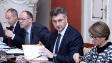 Plenković obećao božićnice i zazvao dedramatizaciju