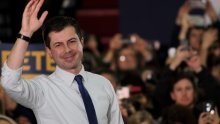 Na predizborima u Iowi vodi Pete Buttigieg