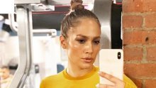 Zgodna i bez trunke šminke: Jennifer Lopez u kućnom izdanju  nakon spektakularnog nastupa