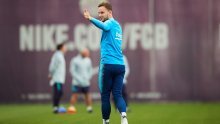 Nakon što ga je kritizirao, sportski direktor Barcelone uzvraća: Ivan Rakitić razgovarao je s ovim velikanom...