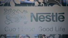 Nestleova dobit lani skočila zahvaljujući prodaji poslovanja s njegom kože