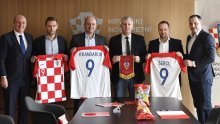 Davor Šuker i HNS pronašli idealnog partnera kako ne bi grizli nokte...