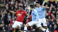 Unitedu manchesterski derbi; golman Cityja darivao gradske rivale i ostavio ih u borbi za Europu