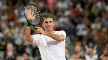 Roger Federer sam donirao milijun švicarskih franaka, a prebogati PSG samo 100.000 eura