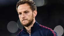 Ivan Rakitić se malo zaigrao; objavom fotografije na Instagramu izazvao je puno ružnih komentara navijača Barcelone: Želim da odeš