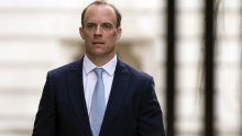 Tko je čovjek koji će mijenjati Johnsona: Dominic Raab - uvjereni euroskeptik, 'karate kid' i pripadnik nove garde konzervativaca