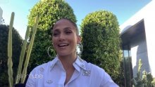 Voli da se sjaji: Ni u kućnoj izolaciji Jennifer Lopez ne odustaje od blještavih izdanja