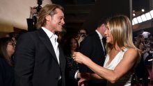 Mnogi se još uvijek nadaju da će se Brad Pitt i Jennifer Aniston pomiriti, posebice njihova zajednička prijateljica