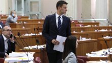 Petrov: Zakonom omogućiti neradnu nedjelju, radnici nisu adekvatno plaćeni