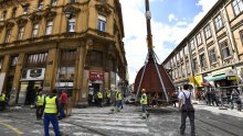 Pogledajte kako je izgledalo spuštanje goleme zagrebačke kupole koja je stradala u potresu