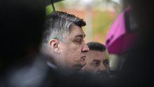 [VIDEO] Milanović napustio obljetnicu u Okučanima zbog natpisa Za dom spremni: Ja u tome ne želim sudjelovati. To je namjerna provokacija!