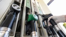 Litra benzina u mjesec dana poskupila skoro za kunu, a u idućim mjesecima cijene mogu ići samo u jednom smjeru