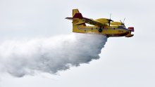 Požar na Braču, gasi ga Airtractor