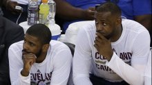 Neočekivani problemi za čelnike NBA lige; Kyrie Irving pokrenuo veliku pobunu igrača, a neke od njih iznenadio je potez LeBrona Jamesa