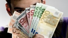 Europska središnja banka šalje Poljskoj 10 milijardi eura, očekuje se pojačana potražnja za europskom valutom