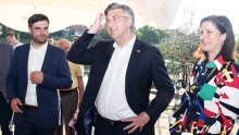 Plenković: Neka građani slušaju stručnjake, ne političare koji glume nadriliječnike