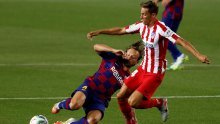 Barcelona i Atletico remizirali što je pomoglo Realu; tri od četiri pogotka pala iz penala, a jedini iz igre bio je autogol