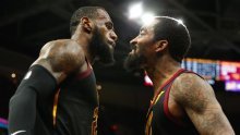 NBA liga sprema se za nastavak sezone, a Lakersi odmah doveli zvučno pojačanje; LeBron nagovorio otkačenog Smitha da mu se pridruži