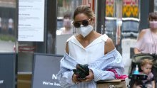 Kraljica stila: Olivia Palermo plijenila poglede u još jednoj chic ljetnoj kombinaciji