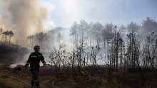 Požar u Vrgorcu u blizini autoceste A1