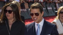 Glumica tvrdi da Tom Cruise ima plan kojim želi Suri maknuti od njezine majke, a sve kako bi je ponovno vratio u Scijentološku crkvu