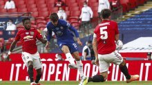 Chelsea i Mateo Kovačić na Wembleyju srušili Manchester United i izborili finale Kupa; za titulu s gradskim rivalom Arsenalom