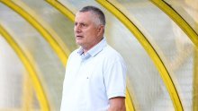 [VIDEO] Tomislav Ivković nakon poraza od Hajduka oprao svoje igrače: 'Potvrdili smo da smo zreli za drugu ligu. Sram me dok s prijateljima pijem kavu!'