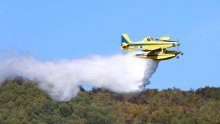 Airtractor ugasio požar na Kozjaku