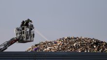 Zapalilo se odlagalište otpada na zagrebačkom Jankomiru