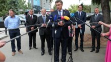 [VIDEO/FOTO] Plenković o snimci Beroša i Zadravec: Čini mi se neuobičajenim i bizarnim...