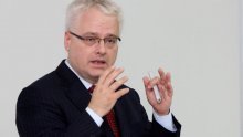 Josipovic meets German parliament speaker