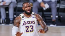 LeBron James odigrao poluvrijeme za pamćenje, ostvario čudesni rekord te odveo Lakerse do važne pobjede; Miami izbacio najbolju momčad Istoka