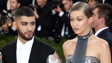 Je li Gigi Hadid rodila u tajnosti? Njezini bližnji šalju i objavljuju znakovite poruke