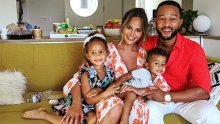 Chrissy Teigen slučajno otkrila spol trećeg djeteta koje očekuje sa suprugom Johnom Legendom