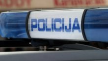 Djeca uz čepinsku obilaznicu pronašla ručni raketni bacač; policija upozorava: Prijavite nam oružje bez straha od sankcija