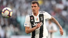 Mario Mandžukić je zbog bizarne ponude odbio Turke, no iznenada se ukazala nova prilika za sjajan transfer našeg napadača