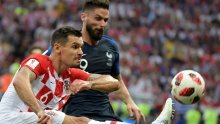 Dejan Lovren prozvao sve koji ne znaju što su državni prioriteti, a onda i 'raskrinkao' Zlatka Dalića: Mislim da izbornik laže...