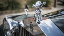 [FOTO/VIDEO] 'Spirit of Ecstasy': Upoznajte povijest legendarnog kipa Rolls Roycea dugu više od 110 godina