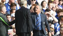 Nogometni treneri Arsene Wenger i Jose Mourinho se opet dohvatili, a razlog novog sukoba je knjiga