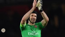 Legendarni golman Petr Čech mora se hitno vratiti iz mirovine; evo zašto je Chelsea jednog od svojih direktora registrirao za nastupe