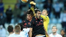 [VIDEO, FOTO] Rijeka bila tako blizu novog europskog pothvata, a onda se u sudačkoj nadoknadi dogodio šok; pogledajte gol koji je slomio srca domaćim navijačima