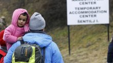 Slovenija odredila lokacije za privremeni smještaj 7703 migranta