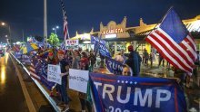 [FOTO/VIDEO] Trumpovi pristaše okupljaju se širom SAD-a: 'Stop krađi glasova!'