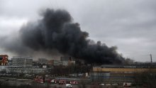 [VIDEO] Dim se pojavio iznad covid bolnice u Moskvi; prethodio mu je snažan prasak