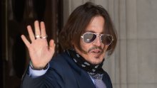 Oni mu jedini nisu okrenuli leđa: Johnny Depp nakon svih parnica na ovaj slavni brend i dalje može računati